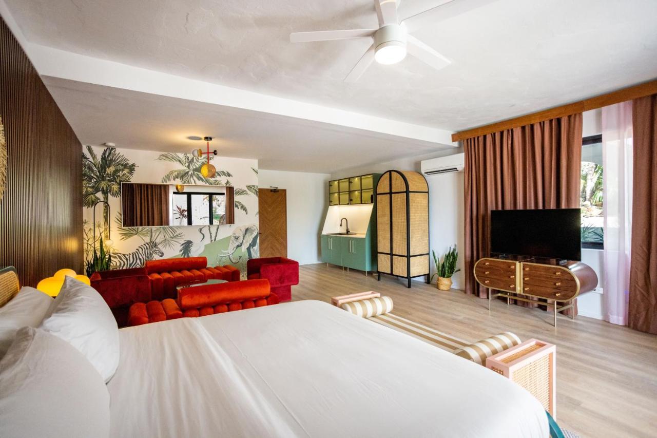 The Pink Palm Hotel - Adults Only Σαρλότ Αμαλί Εξωτερικό φωτογραφία