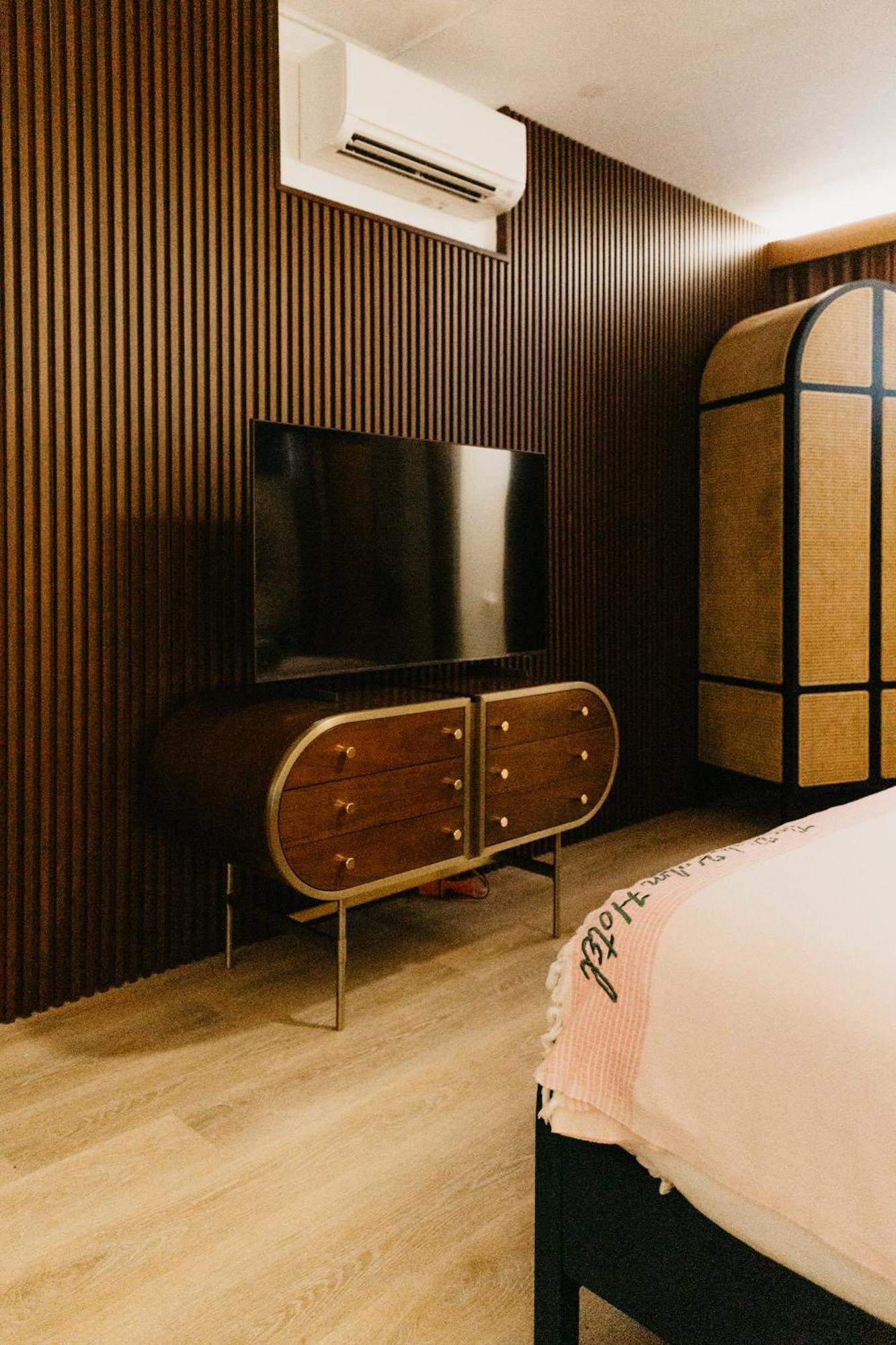 The Pink Palm Hotel - Adults Only Σαρλότ Αμαλί Εξωτερικό φωτογραφία