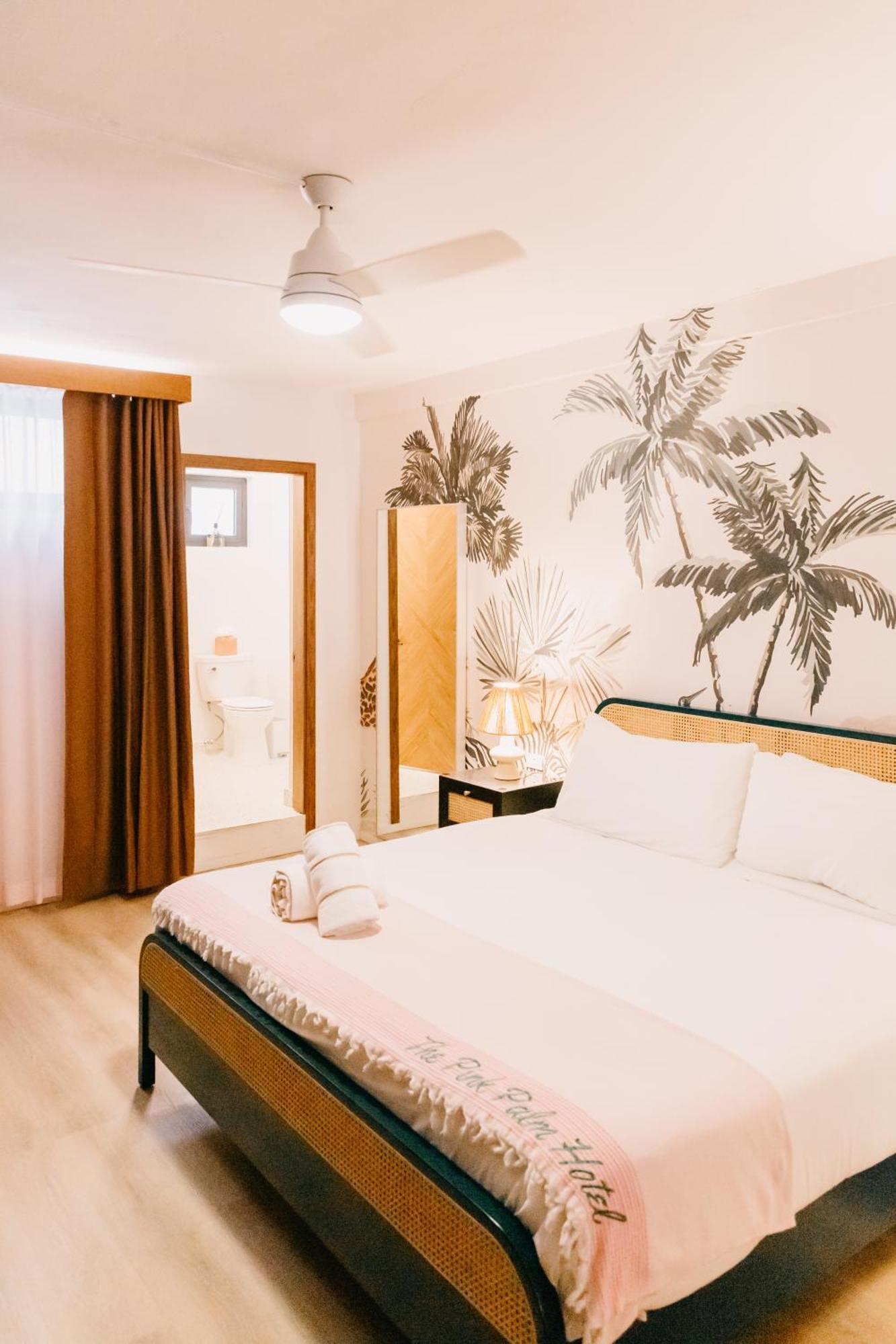 The Pink Palm Hotel - Adults Only Σαρλότ Αμαλί Εξωτερικό φωτογραφία